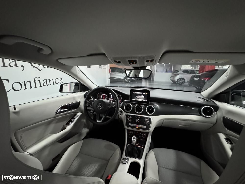 Mercedes-Benz CLA 180 d Shooting Brake Urban - 36