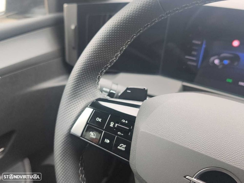 Opel Astra 1.2 T GS Aut. - 15