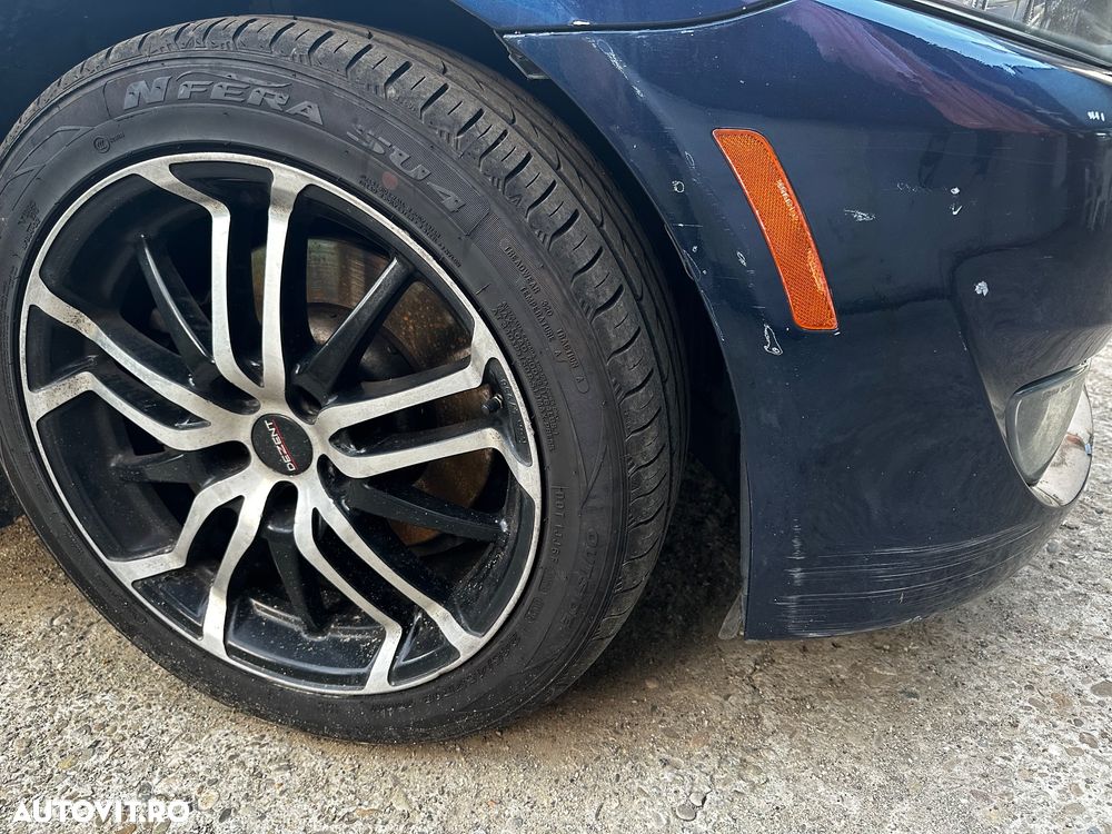 BMW Seria 5 528i Aut. - 19