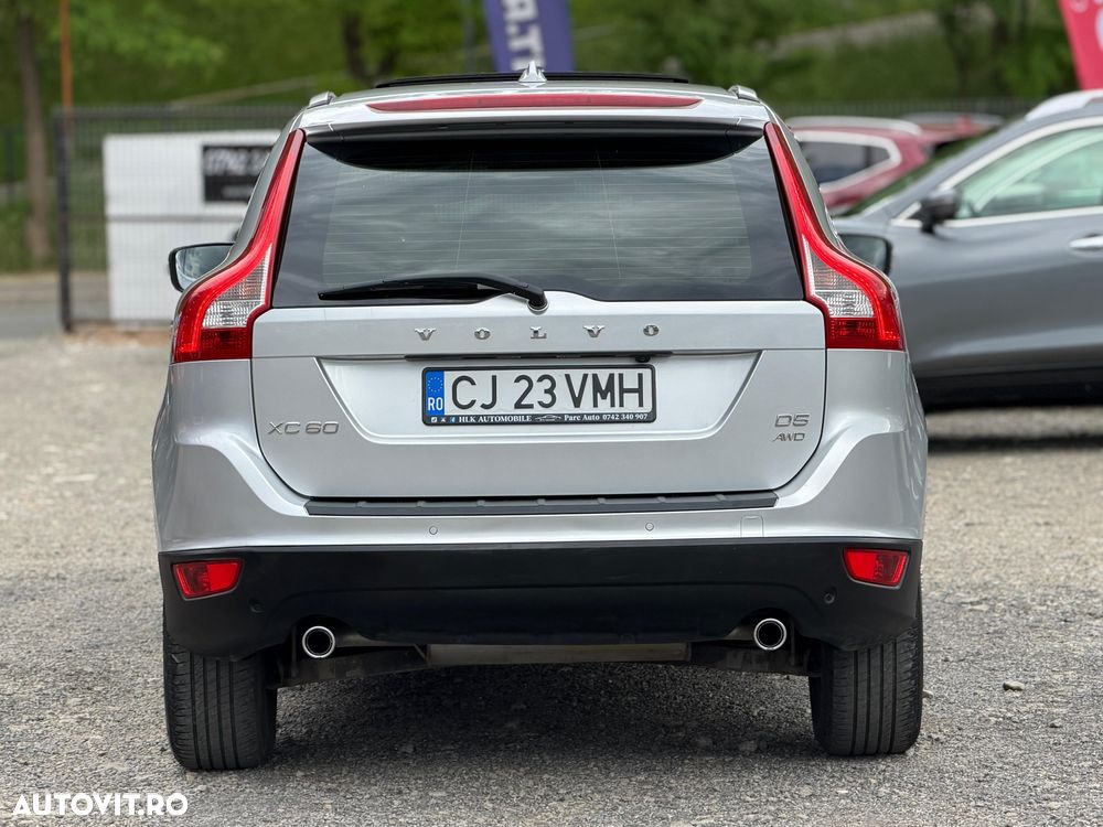 Volvo XC 60 D5AWD Ocean Race - 6