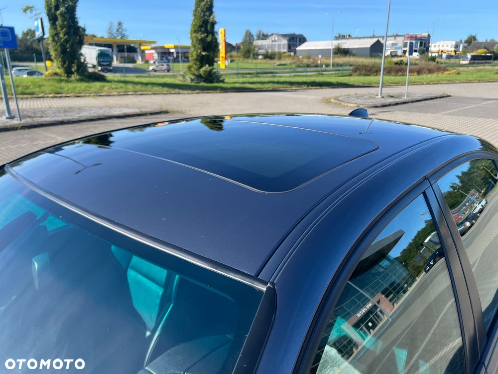 BMW Seria 5 525d - 10