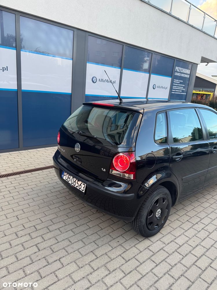 Volkswagen Polo 1.4 16V Sportline - 38