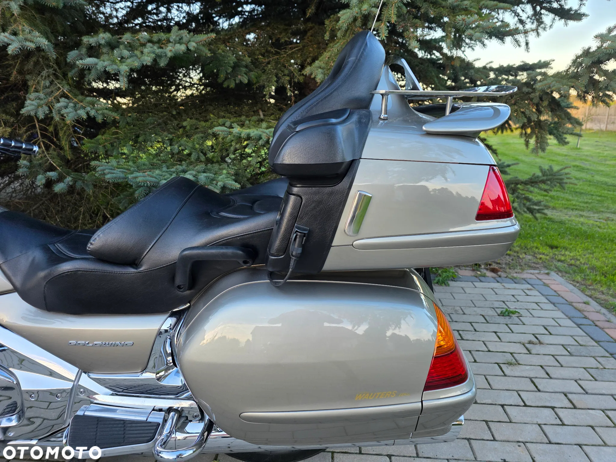 Honda GL - 27