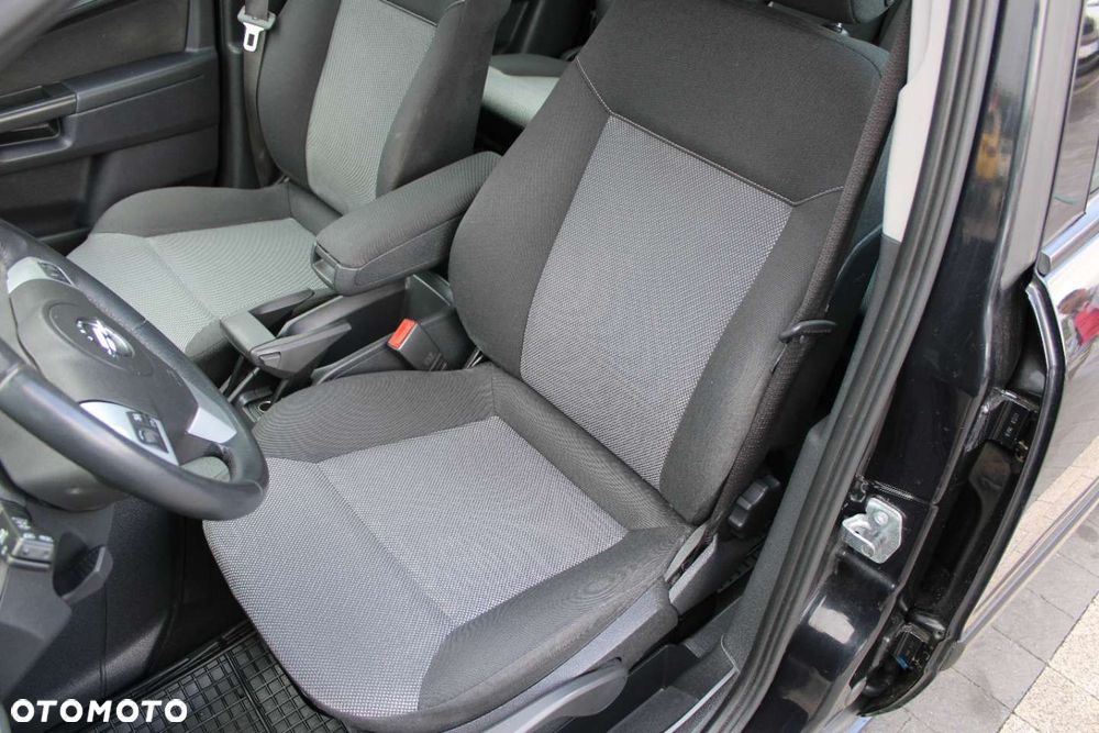 Opel Zafira - 16