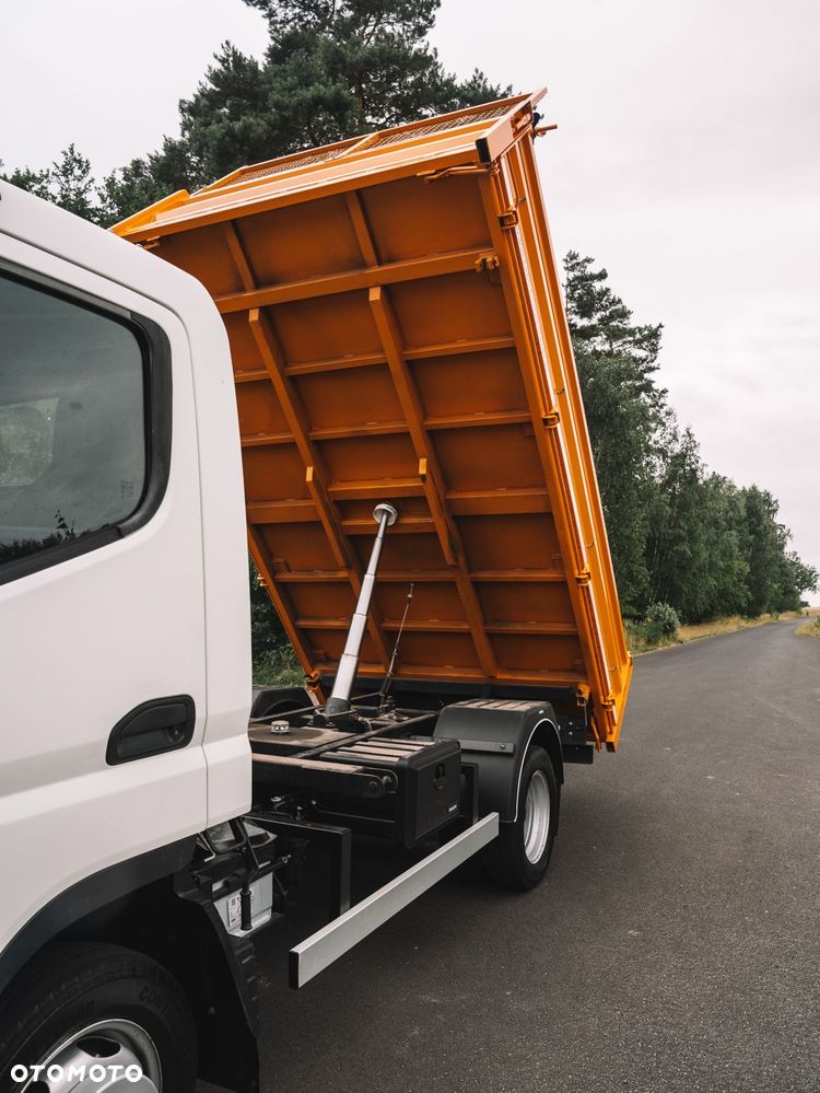 Mitsubishi Fuso Canter - 9
