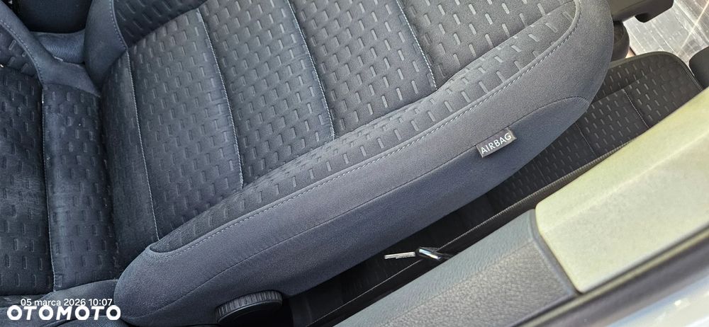 Fotel kierowcy pasażera lewy prawy podgrzewany VW Touran I Lift 2008r Europa - 2