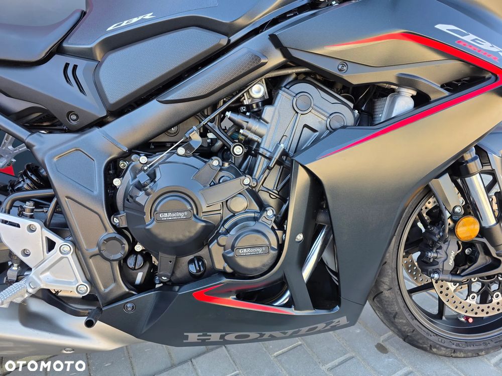 Honda CBR - 27