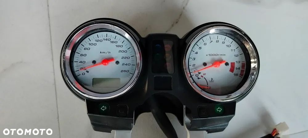 HONDA CB600 HORNET LICZNIK ZEGARY - 4