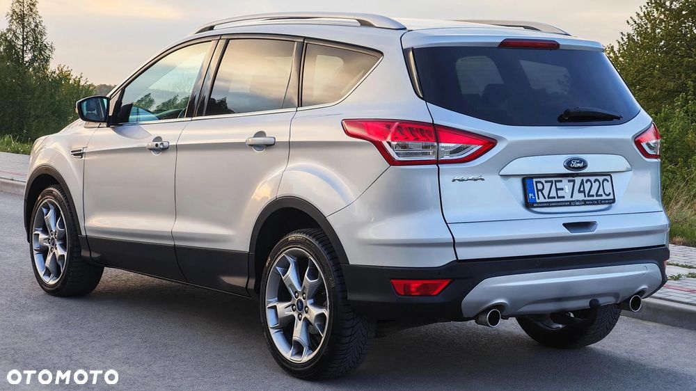 Ford Kuga 2.0 TDCi 4x4 Titanium - 16