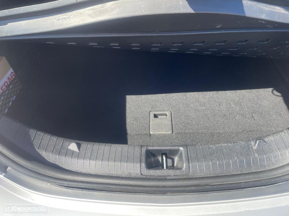 Mercedes-Benz CLA 180 (CDI) d - 25