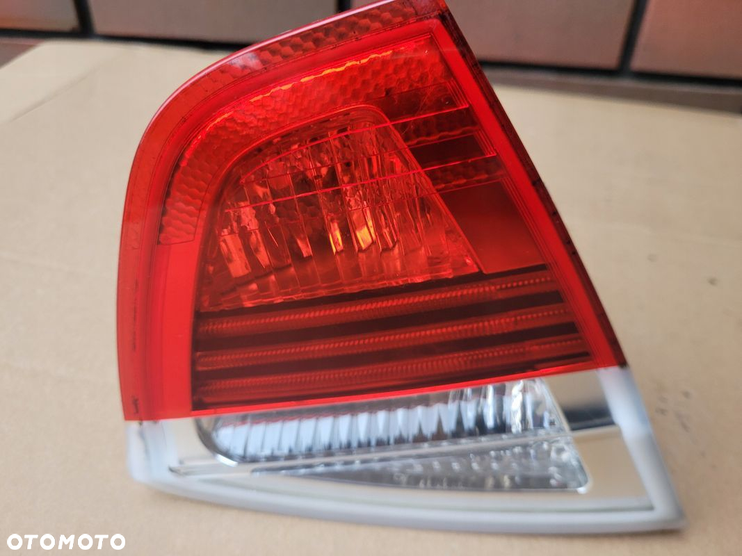 BMW 3 E90 04-07 SEDAN LAMPA TYŁ LEWA 6937459 - 3