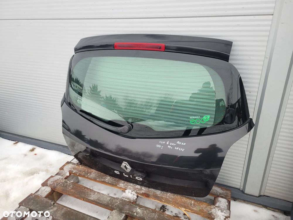 Renault Clio III lift 09r Klapa bagaznika NV676 - 1