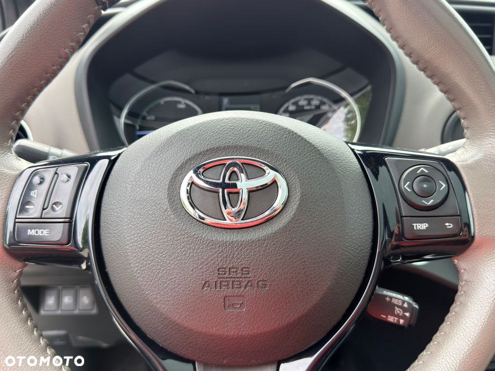 Toyota Yaris 1.5 VVT-i Selection - 26