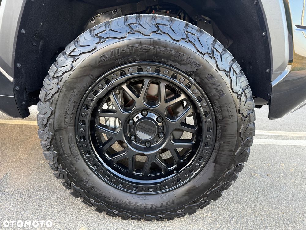 Toyota Tundra - 10