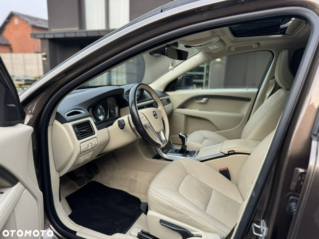 Volvo XC 70 - 13