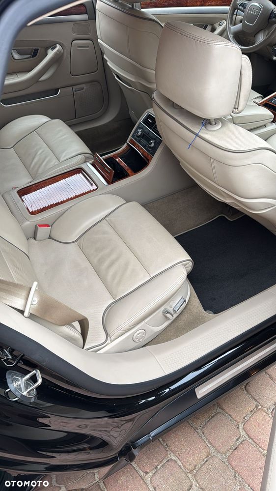 Audi A8 4.2 TDI DPF L Quattro - 24