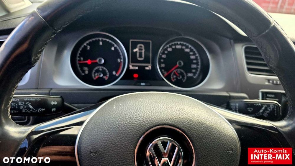 Volkswagen Golf - 34