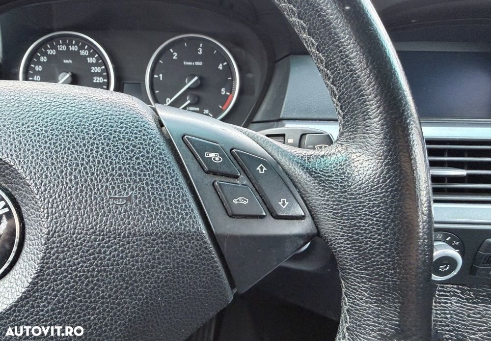 BMW Seria 5 520d Aut. Edition Exclusive - 19