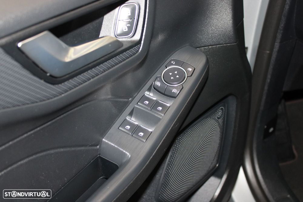 Ford Kuga 1.5 EcoBoost ST-Line - 26