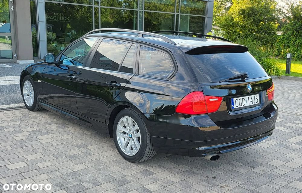 BMW Seria 3 318i Edition Exclusive - 7