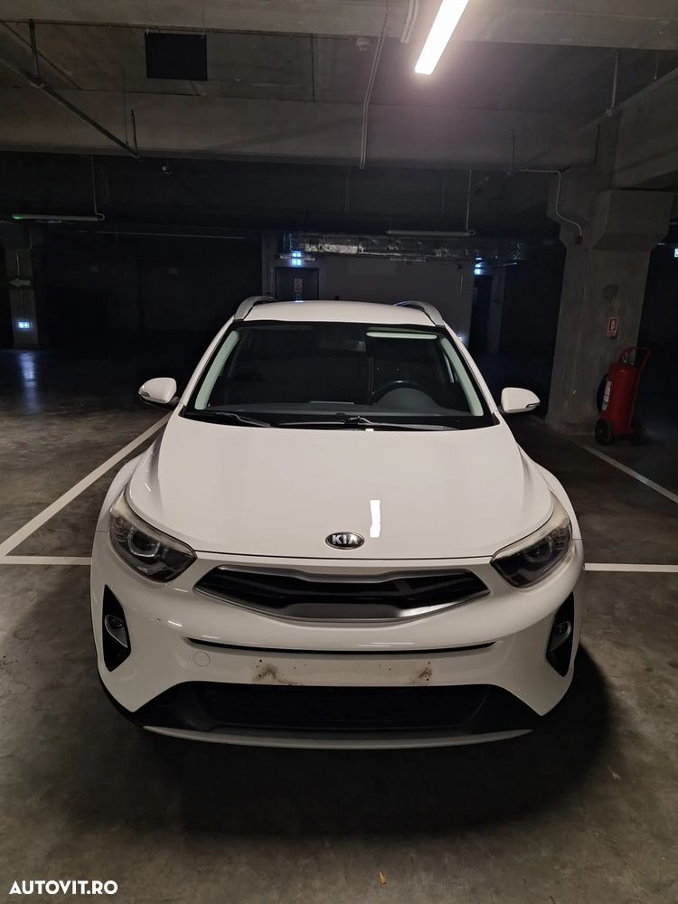 Kia Stonic 1.6 DSL HP Urban - 10