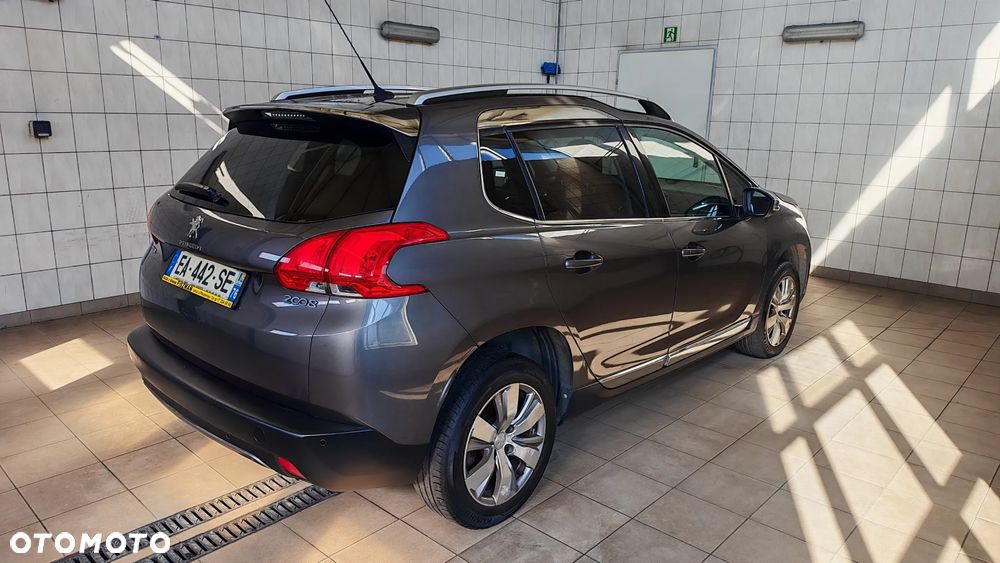 Peugeot 2008 1.6 BlueHDi Allure - 4