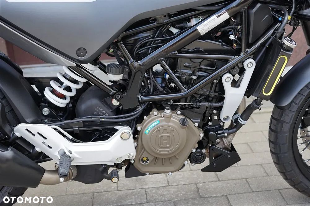 Husqvarna Svartpilen - 10