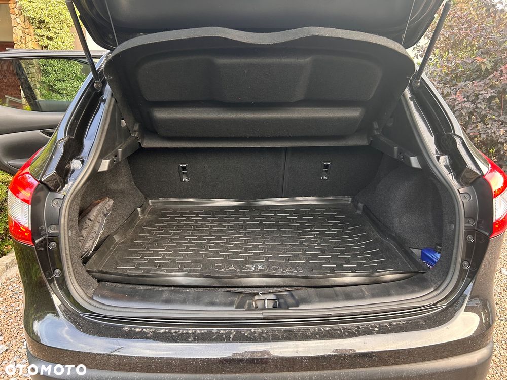 Nissan Qashqai 1.6 DCi Tekna EU6 - 10
