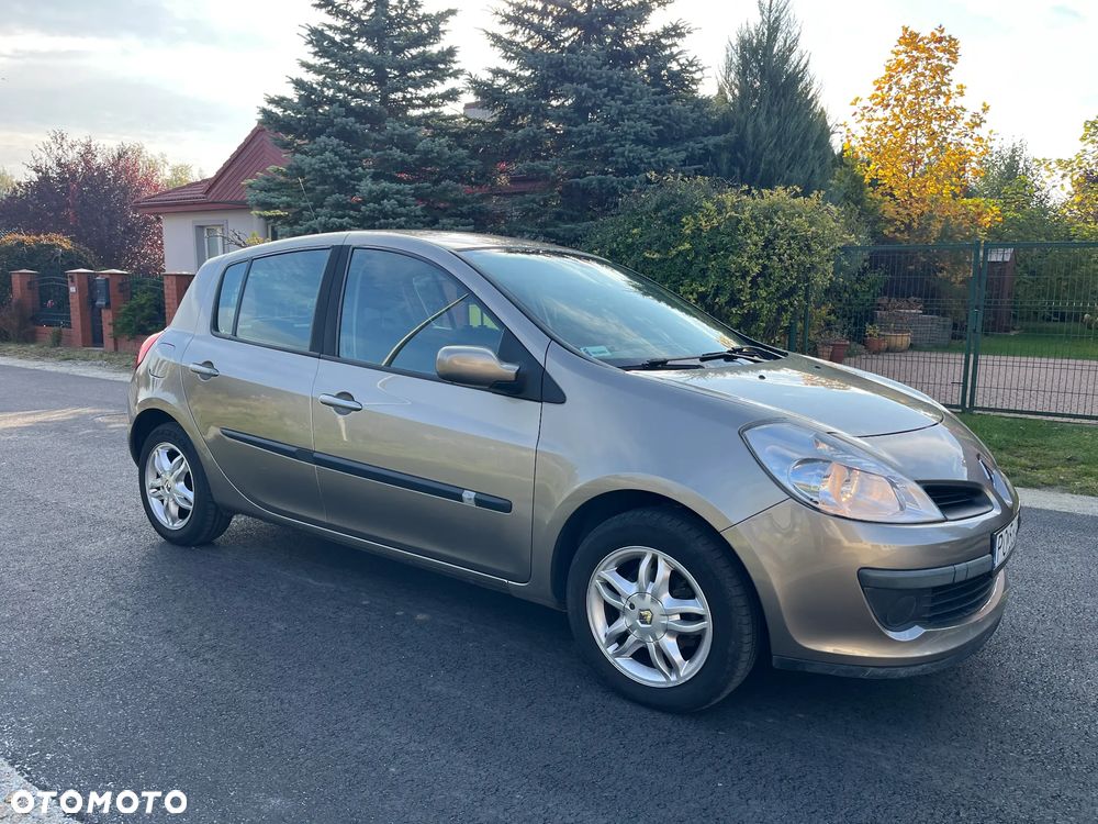 Renault Clio 1.6 16V Dynamique - 2