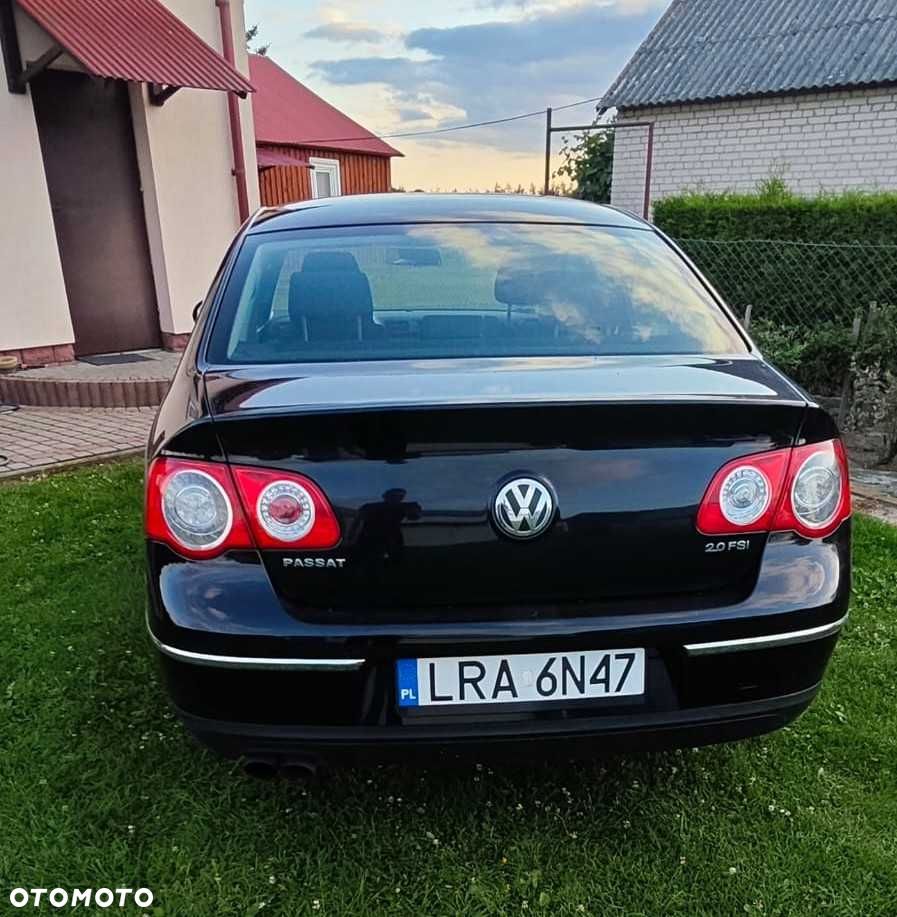 Volkswagen Passat - 8
