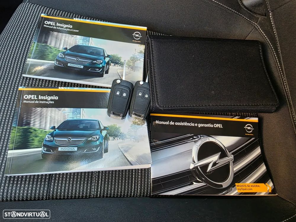 Opel Insignia Sports Tourer 2.0 CDTi Executive S/S - 23