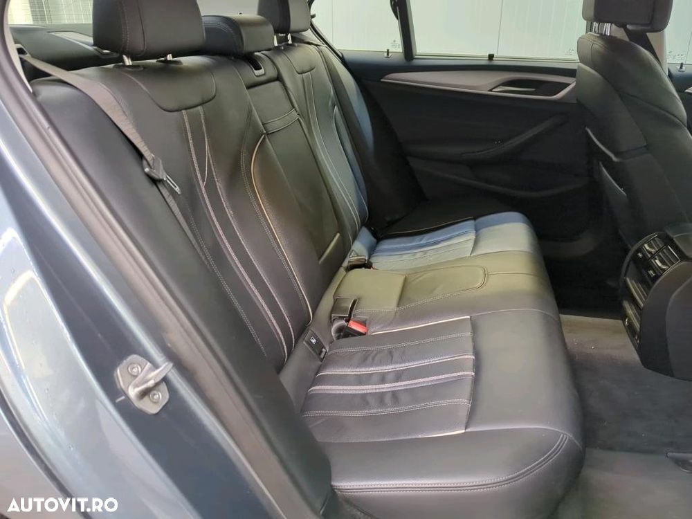 BMW Seria 5 520i Aut. - 11