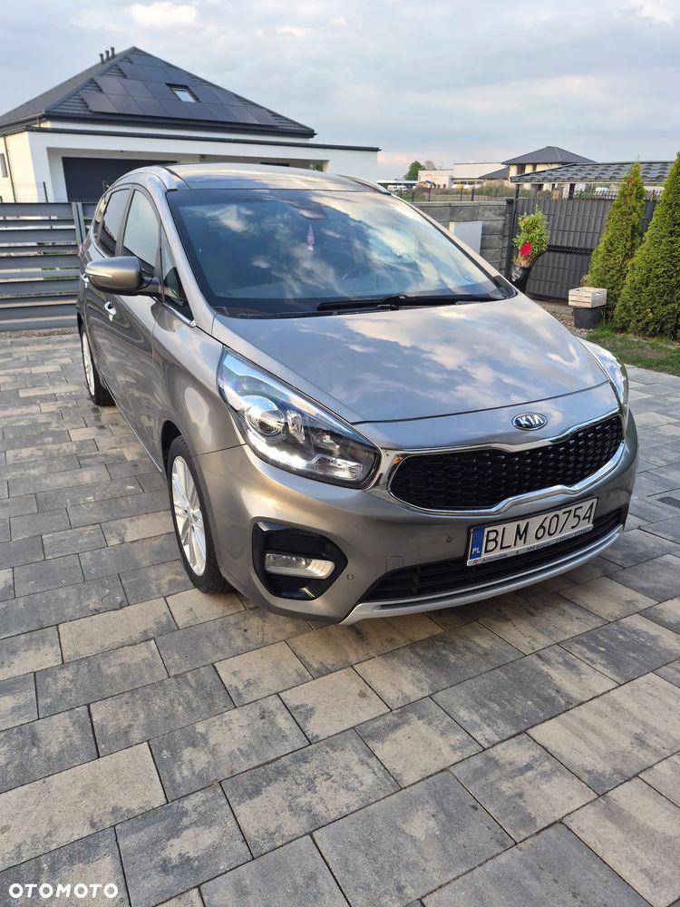 Kia Carens 1.7 CRDi 115 Dream Team Edition - 10