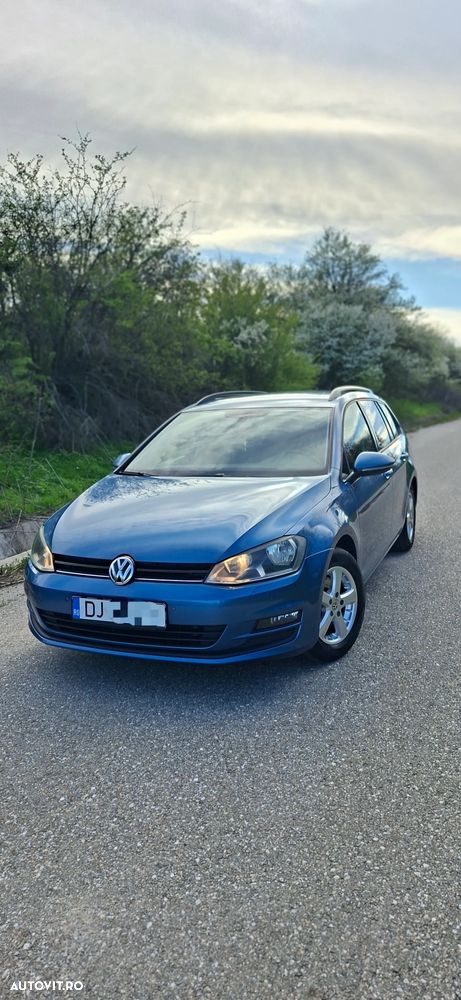 Volkswagen Golf 1.6 TDI DPF BlueMotion Technology Highline - 13