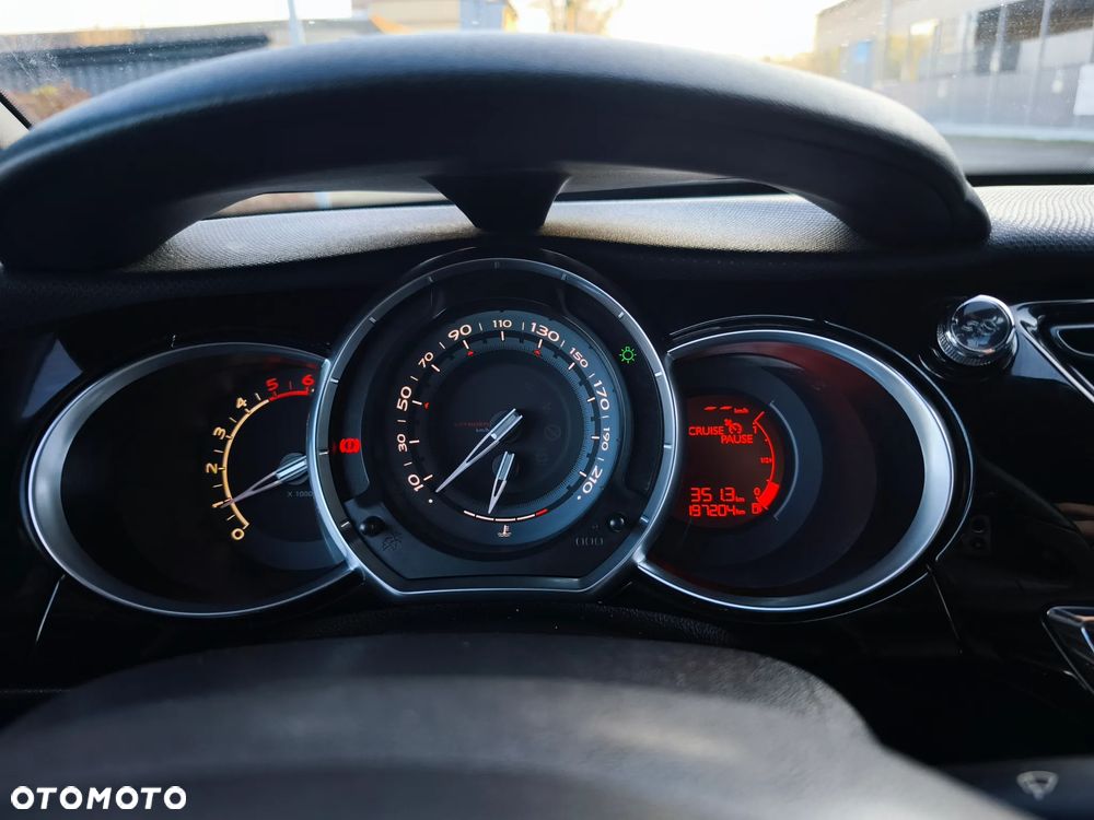 Citroën DS3 1.6 HDi SoChic - 25