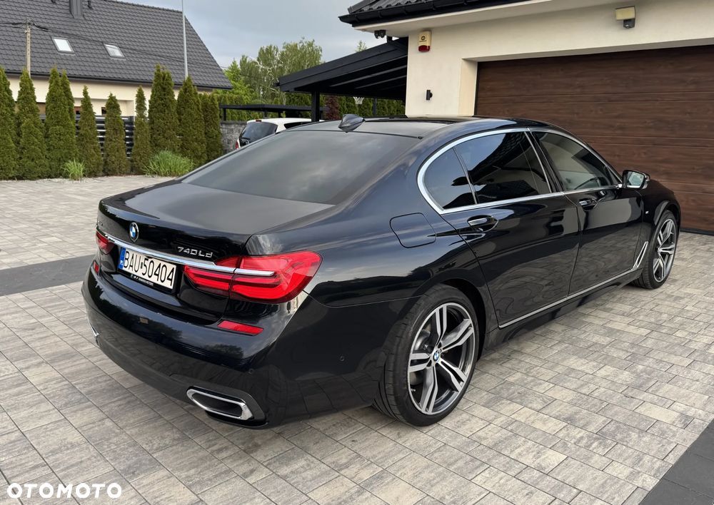 BMW Seria 7 740d xDrive - 15
