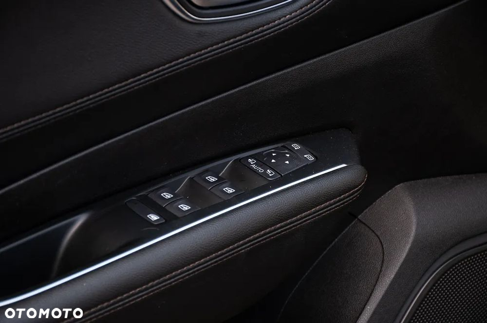 Renault Talisman Grandtour TCe 225 EDC GPF LIMITED - 37