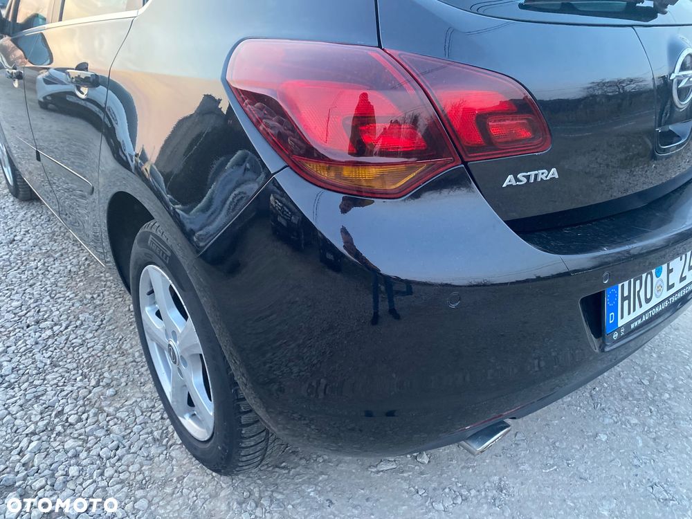 Opel Astra 1.4 Turbo Cosmo - 11