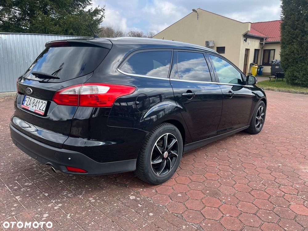 Ford Focus 2.0 TDCi DPF Titanium - 6