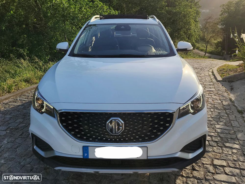 MG ZS EV 44.5 kWh Luxury - 2
