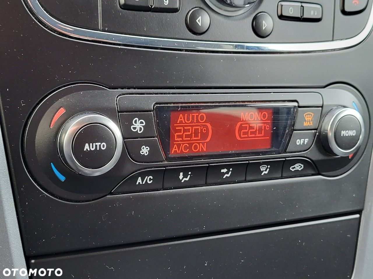 Ford Mondeo - 32