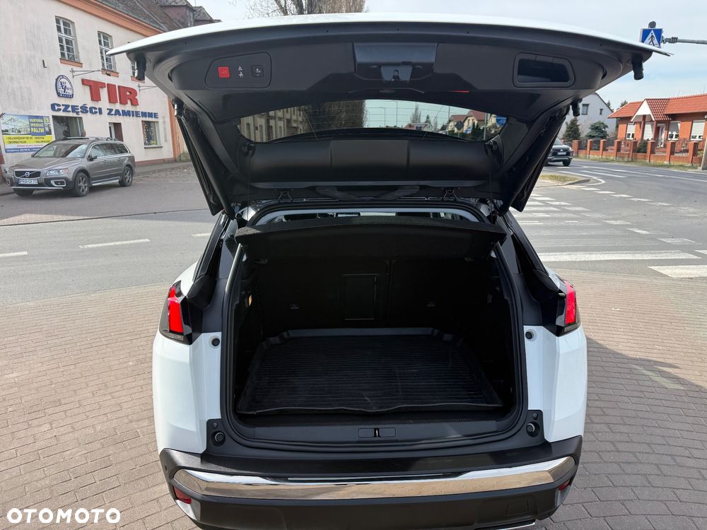 Peugeot 3008 1.5 BlueHDi Allure Pack S&S EAT8 - 16