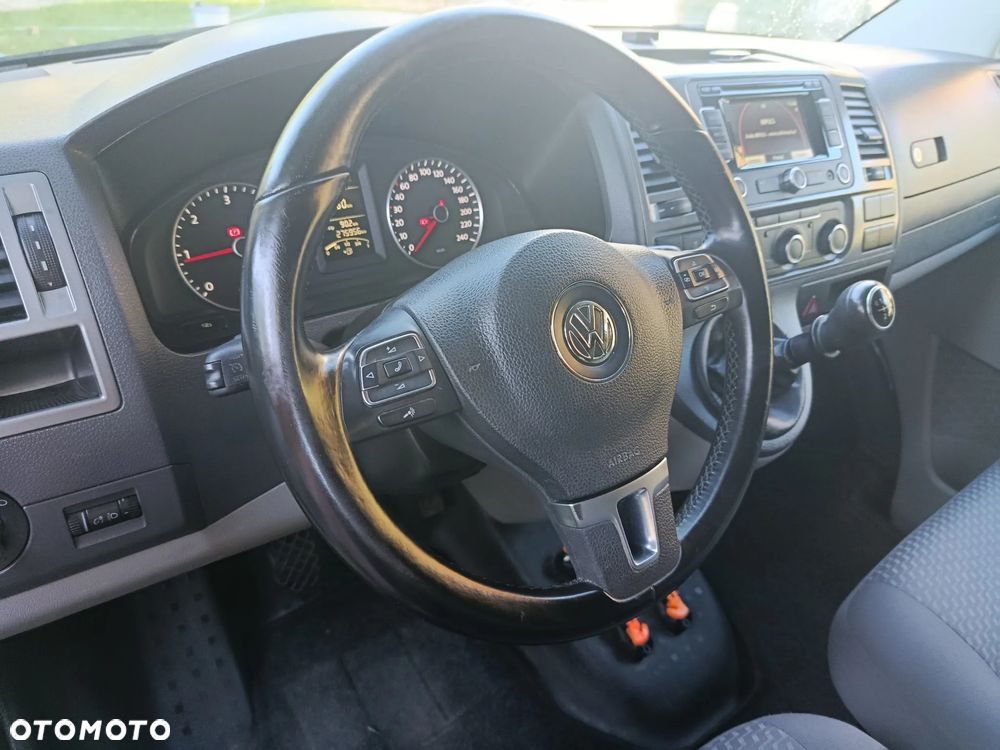 Volkswagen Transporter - 8