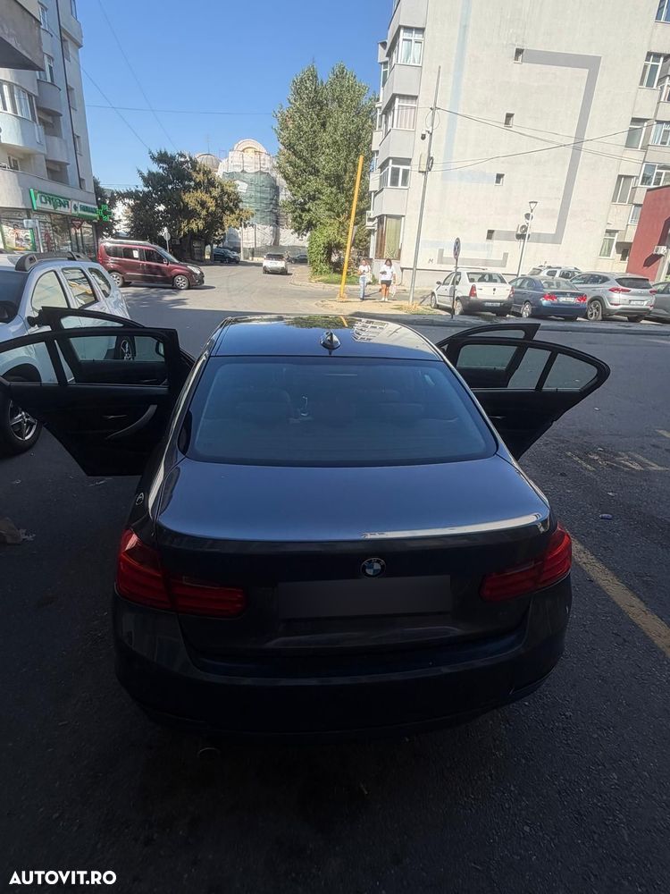 BMW Seria 3 - 34