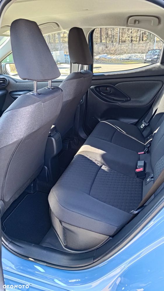 Toyota Yaris - 25