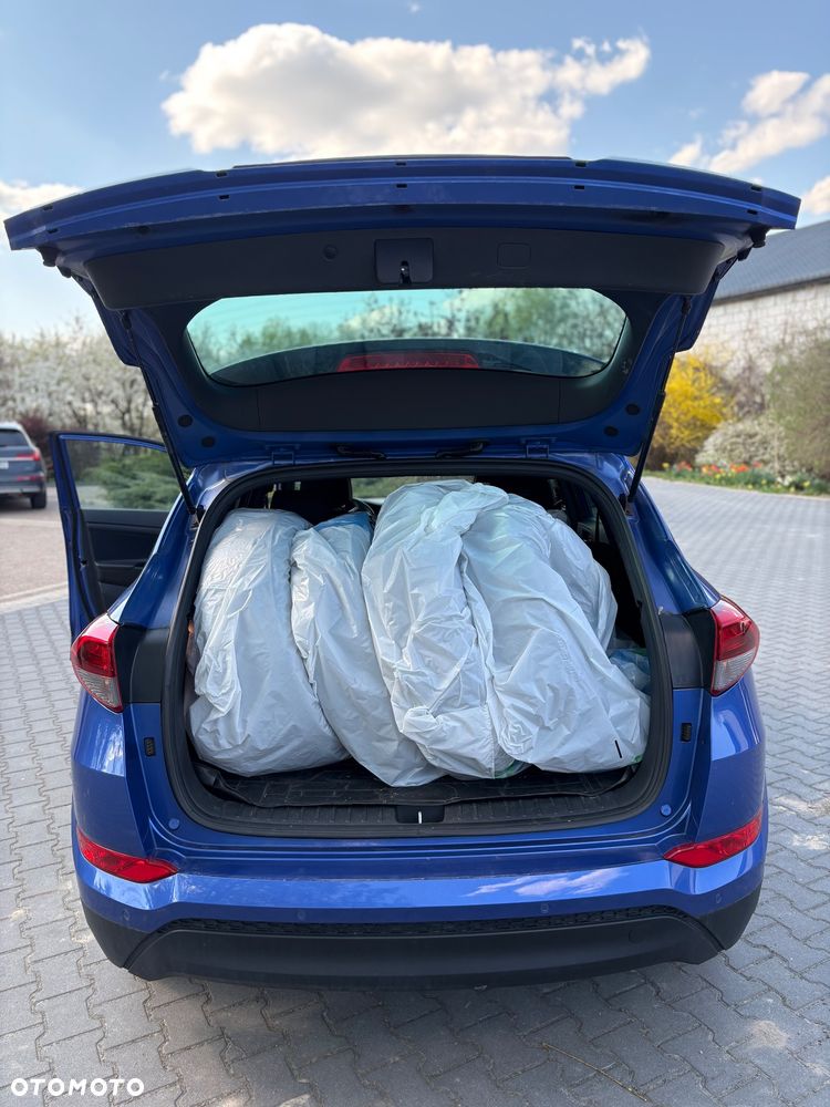 Hyundai Tucson 1.6 GDI BlueDrive GO 2WD - 11