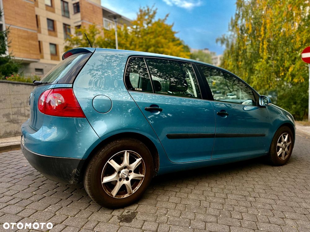 Volkswagen Golf 1.6 Comfortline - 2