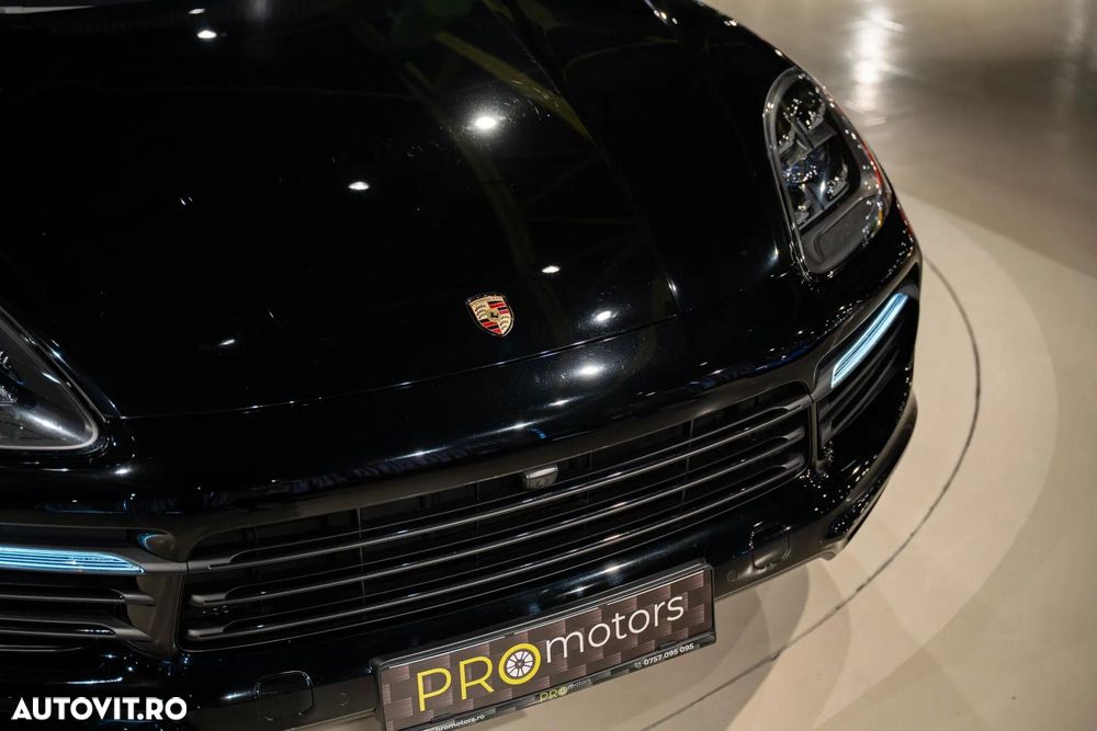 Porsche Cayenne Coupe - 10