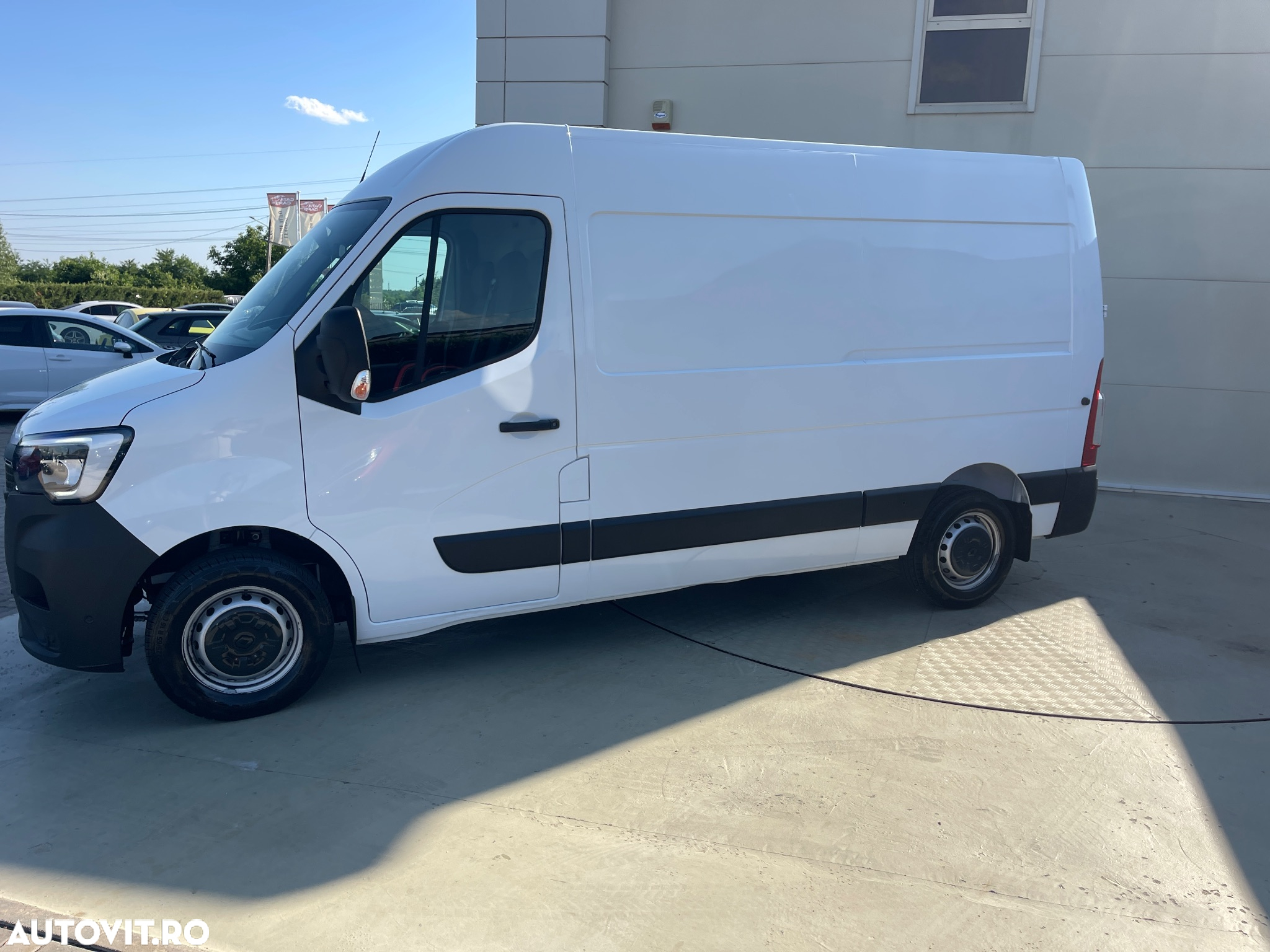 Renault Master  L2H2 DCI130 - 10
