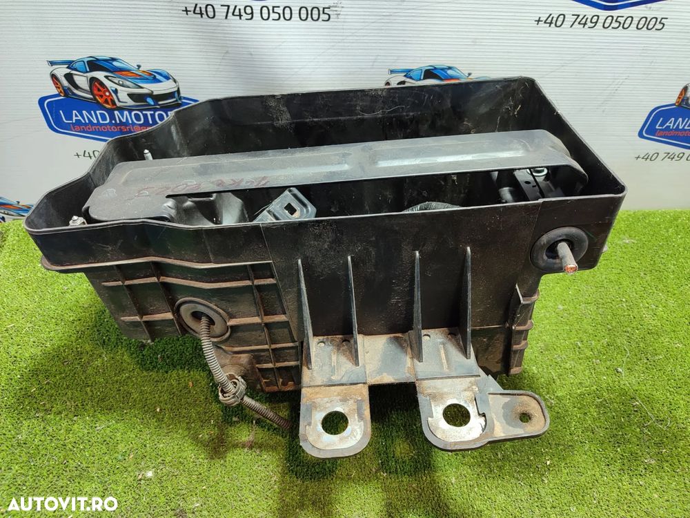 CUTIE BATERIE NISSAN JUKE  2023 COD OEM 648945022R / 24410-00Q3J / HATCHBACK 5 USI / 2022-2024 - 2